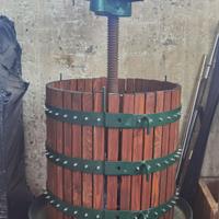 TORCHIO PIGIA UVA IN LEGNO ANTICO RESTAURATO