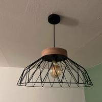 Lampadario sospeso stile industrial