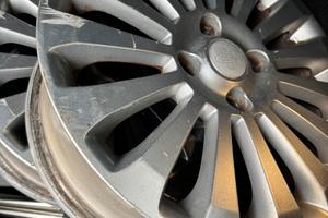 Cerchi in lega ford 16’’