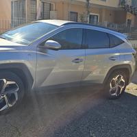 Hyundai tucson hybrid