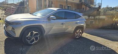 Hyundai tucson hybrid