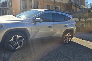 Hyundai tucson hybrid