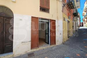 Negozio Monte di Procida [Cod. rif 3317872ACG]