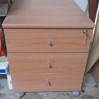 Cassettiera ufficio a tre cassetti