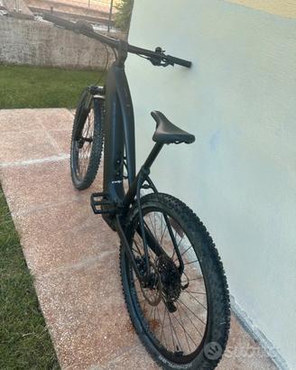 Cube Taglia S - Batteria da 800 - Nuova
