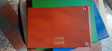 Classificatore pelle filatelia