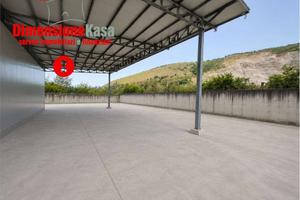 Immobile di 270 m² con 1 locale a San Felice a Can
