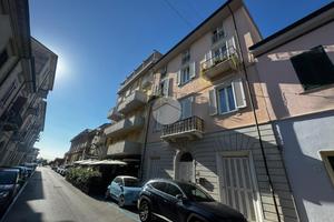 5 LOCALI A VIAREGGIO