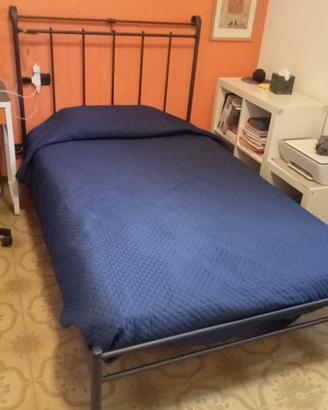 Letto 1 piazza e mezzo in ferro battuto e materass