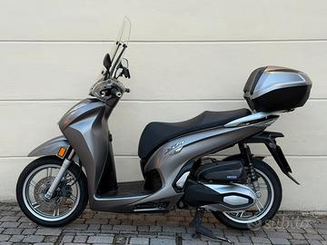 Honda SH 350 - anno 2021 in garanzia