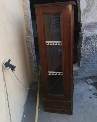 Mobile con vetrina