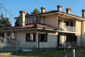 RIBASSATO Tricamere biservizi con garage