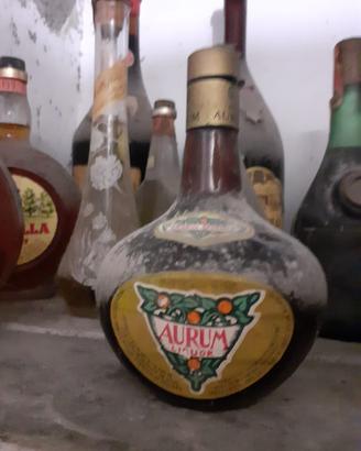 Bottiglia Vintage Aurum Liquor Pescara Goccia