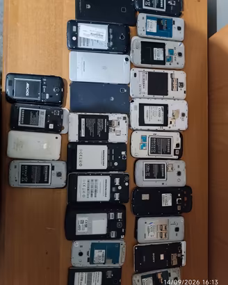 lotto 2 cellulare smartphone 25 Pezzi 