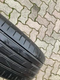 Pneumatici estivi 215/60 R16