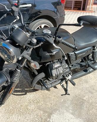 moto guzzi v7