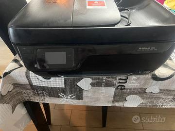 Stampante multifunzione HP OfficeJet 3833