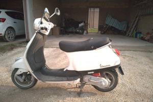 Piaggio Vespa 50 LX - 2010