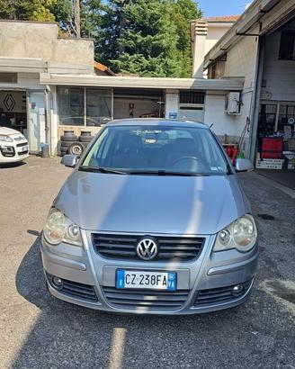 Volkswagen Polo 1.4/80CV TDI 5p. Sportline