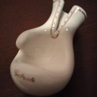 posacenere in ceramica . a forma di quantone 
