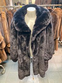 Cappotto invernale in pelliccia sintetica morbida