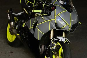 Honda cbr 1000 2011 repsol