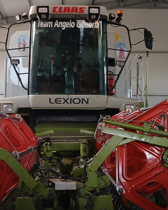 Mietitrebbia Class lexon 430 evolution