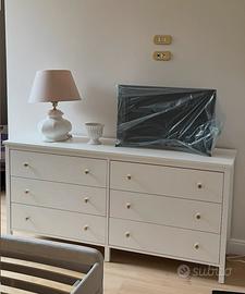 Cassettiera e 2 comodini ikea nuovi