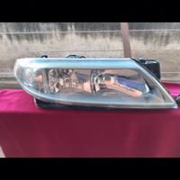 Fari Xenon Renault Laguna anno 2004