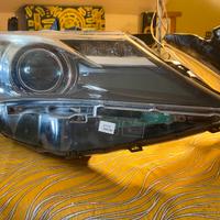 Fanali Toyota Auris Fari Proiettori specchietti