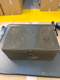 Tester batterie vintage USA anni 50 stile militare