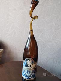 Bottiglia di birra vintage HB in vetro soffiato.