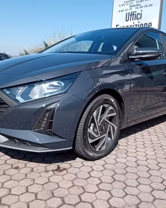 HYUNDAI i20 1.0 MPI MT Connectline