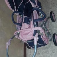 Carrozzina giocattolo