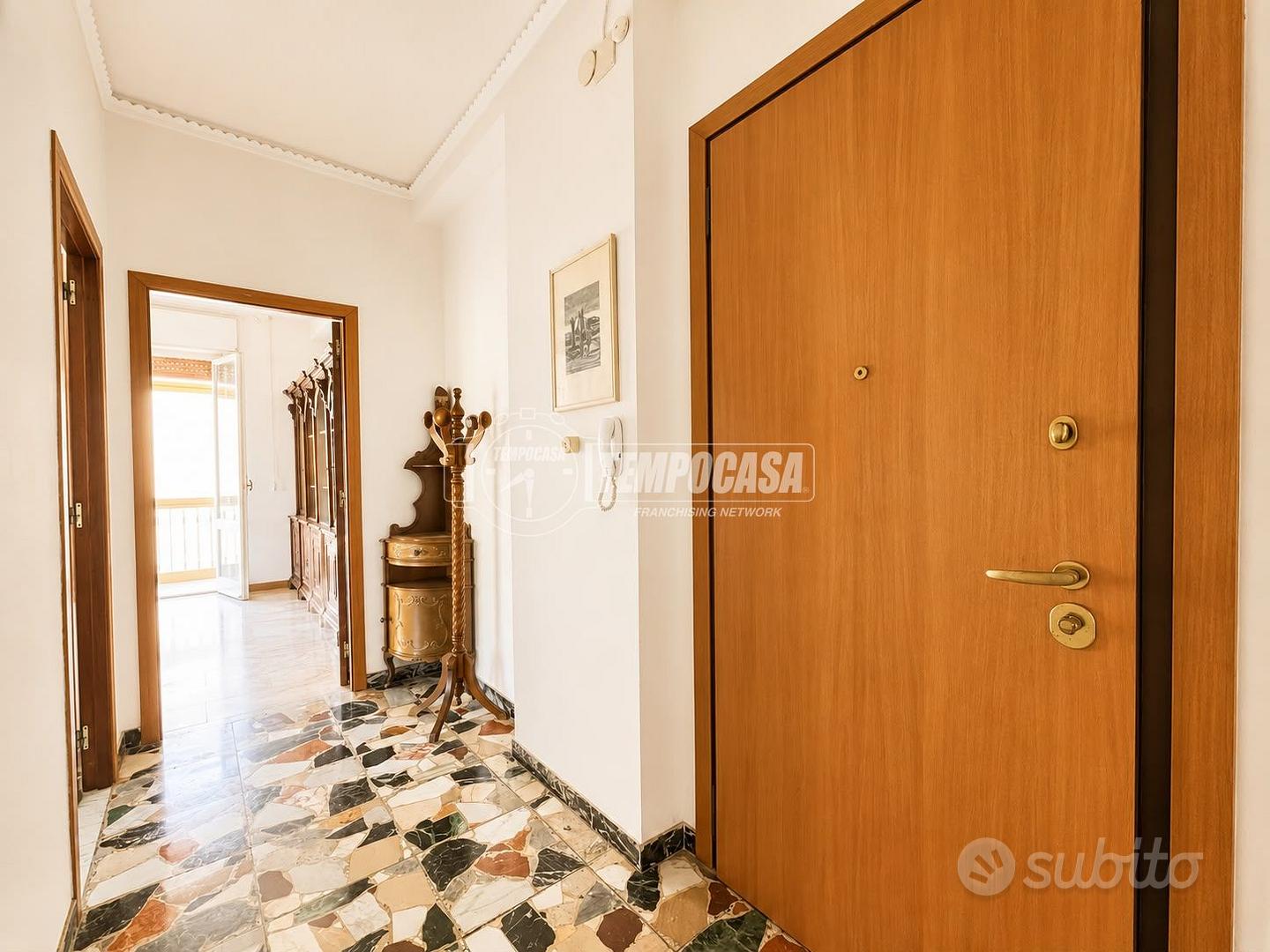 Apartment in Cagliari, Is Mirrionis - Vista 4