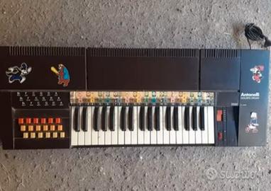 Tastiera pianoforte pianola organo elettrico piedi