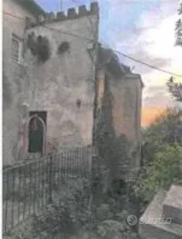 Immobile in asta di 196 m² con più di 5 locali a M - Vista 4