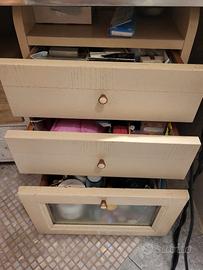 mobiletto da bagno con ruote