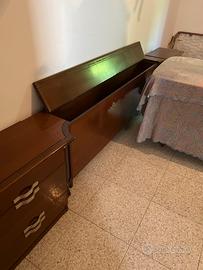 Testata letto matr. comodini con luci e comò