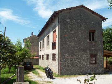 Capannone laboratorio ad uso artigianale