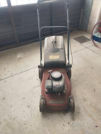 Due tagliaerba mountflield