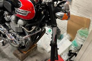 Triumph Bonneville T100