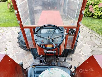 trattore NewHolland 60-66S