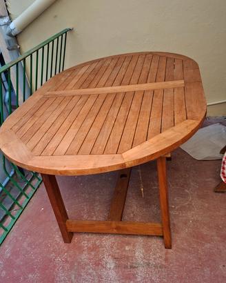 Tavolo in teak con 4 sedie 