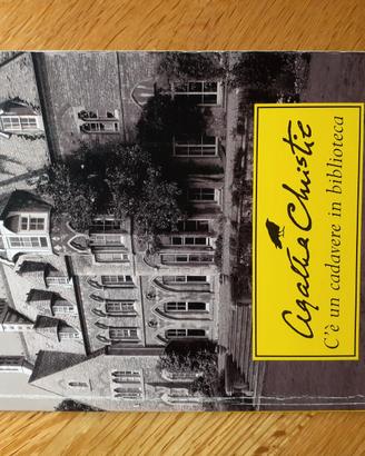 C'è un cadavere in biblioteca
