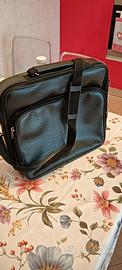borsa pelle nera porta PC portatile pari al nuovo 