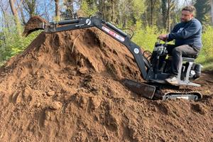 Macchine cingolate made in Italy