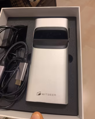 Proiettore ust Witseer M1