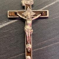 Croce Pettorale Antica Legno e Metallo – Golgota