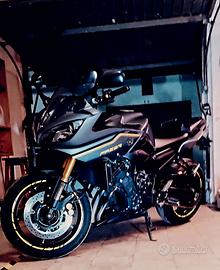 fazer 800